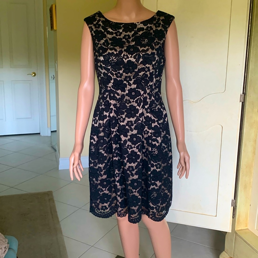 Vince Camuto, black lash dress size 4